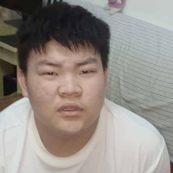 江苏20岁单身帅哥真诚找对象-屯昌征婚相亲网